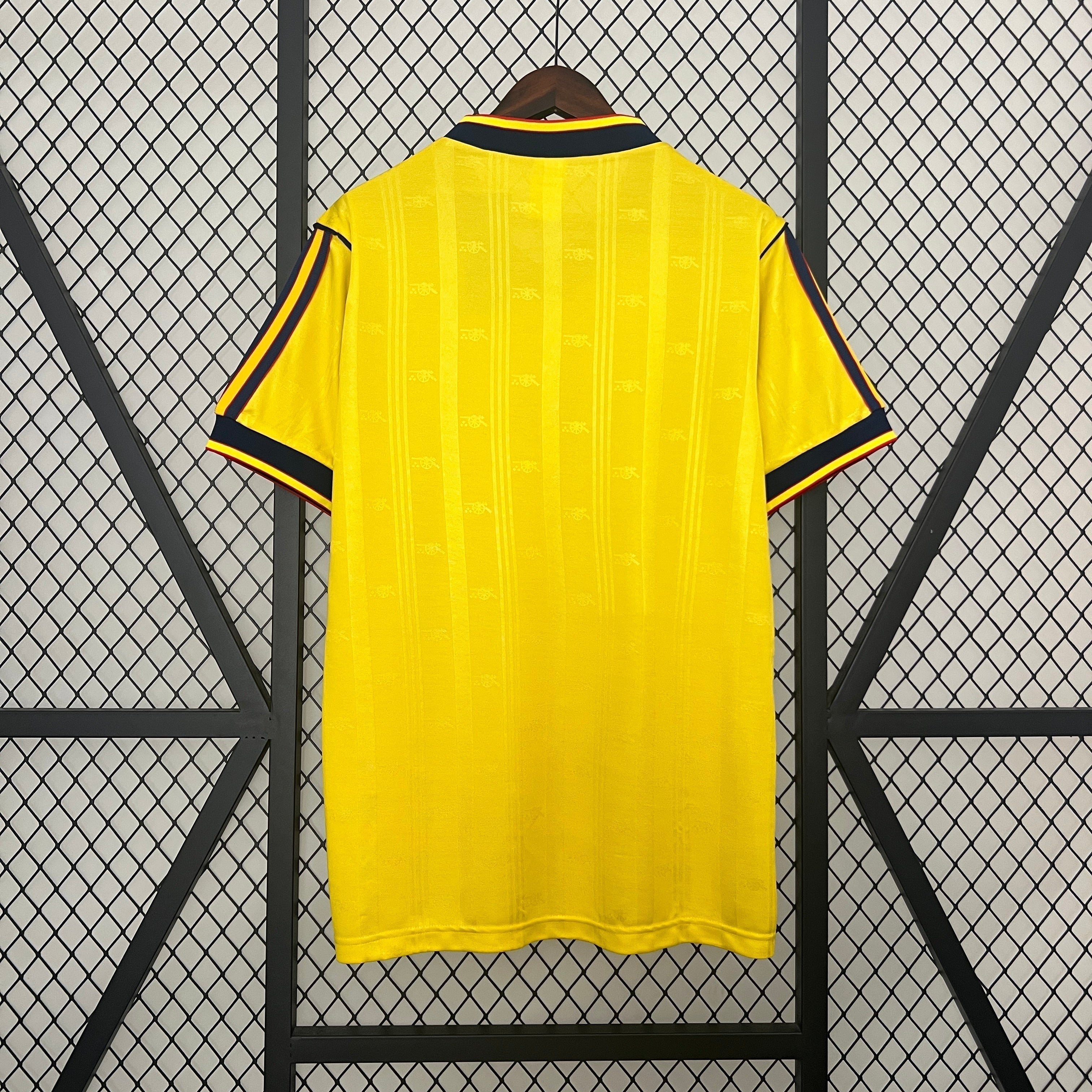 Camiseta retro de visitante del Arsenal 1986/87