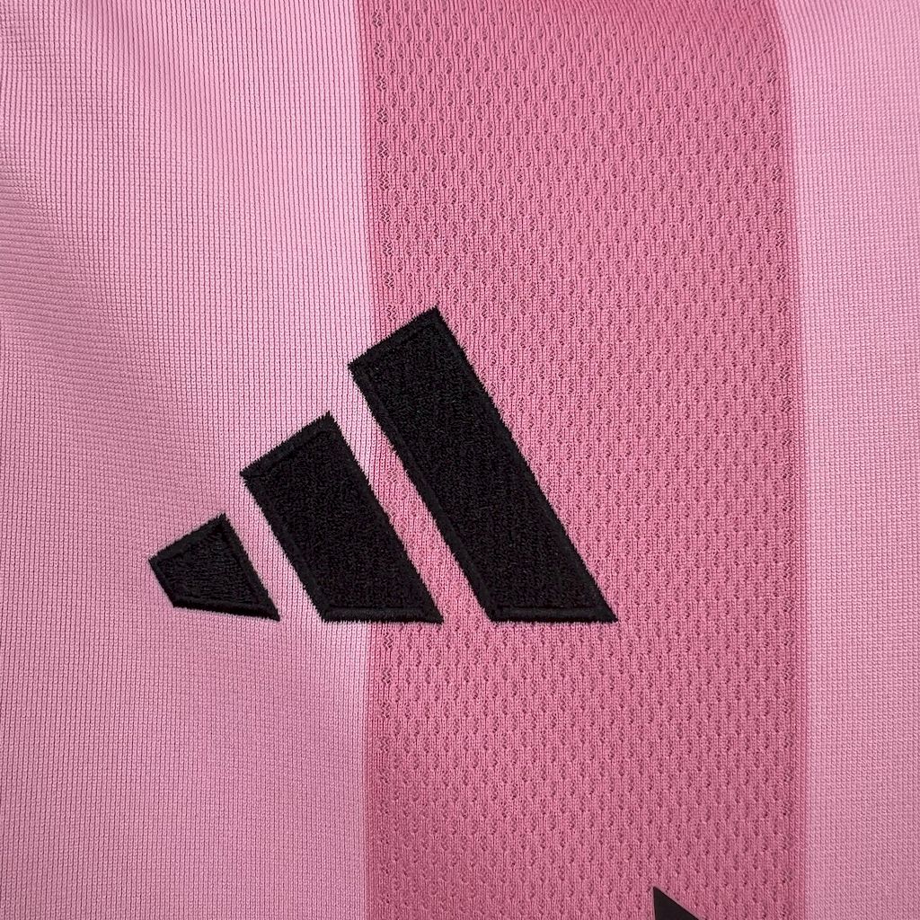 Camiseta local del Inter Miami 2025/26