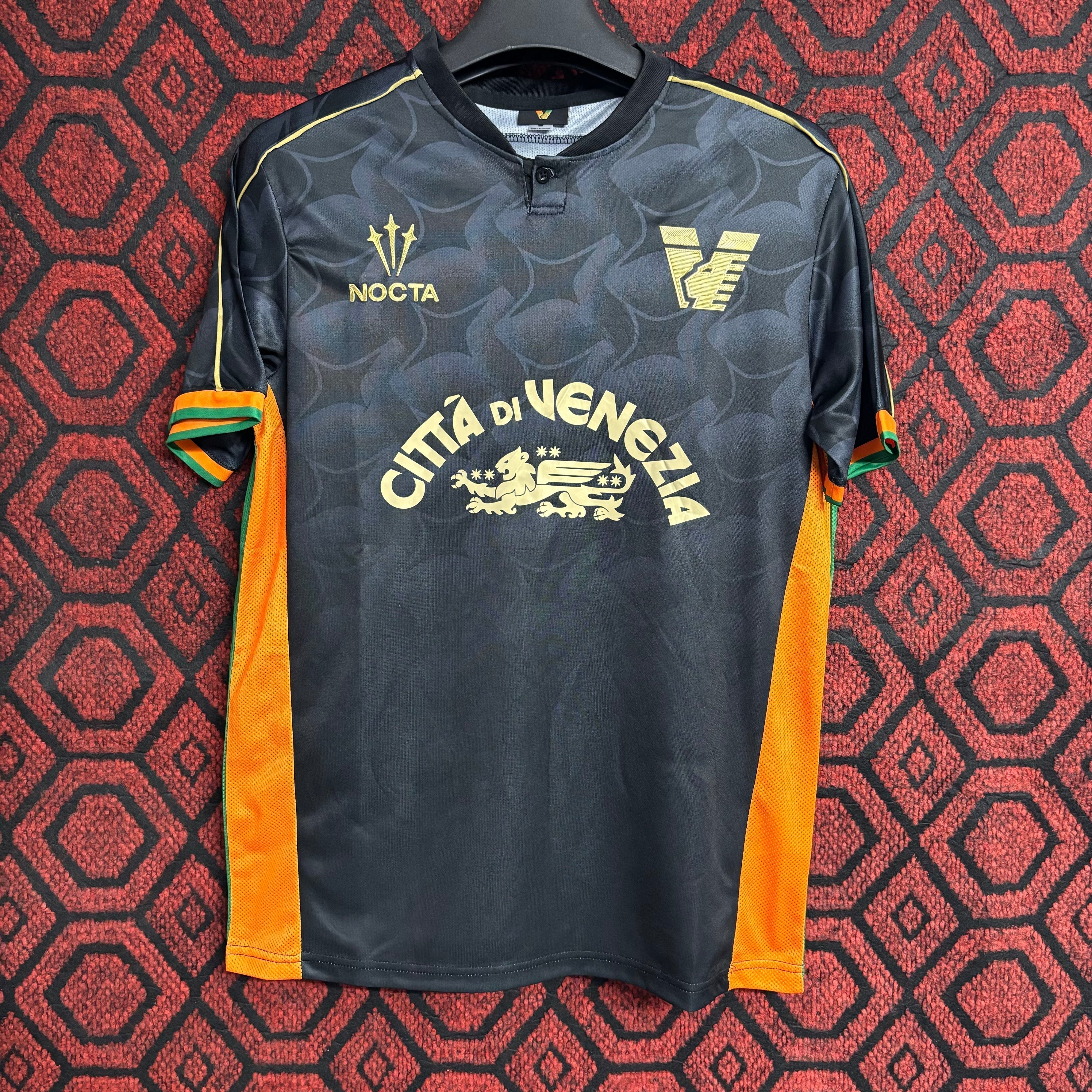 Camiseta especial de local del Venezia 24/25