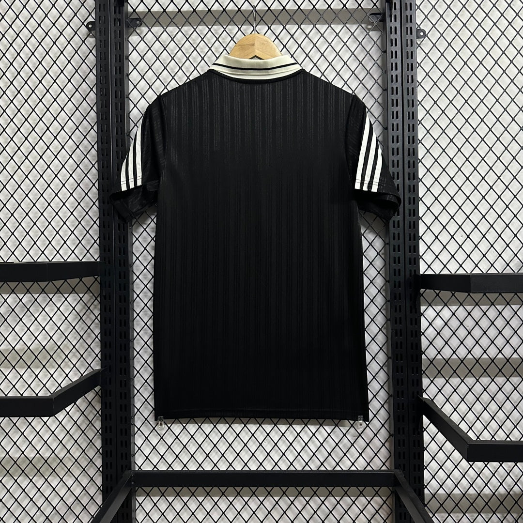Camiseta negra Oasis, talla 25/26