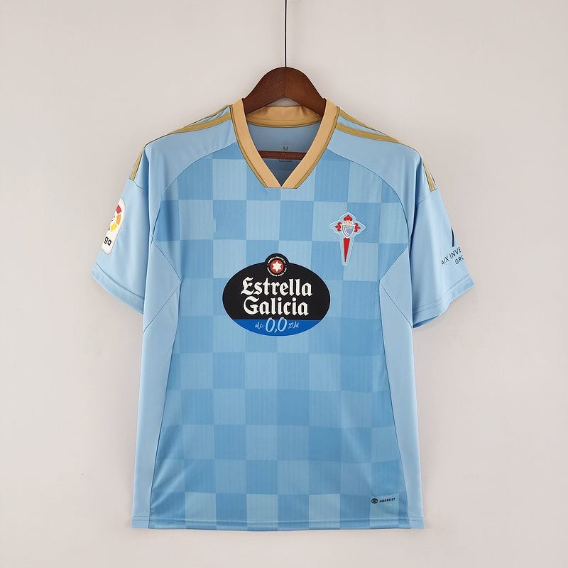 Equipación local del Celta de Vigo 2022-2023