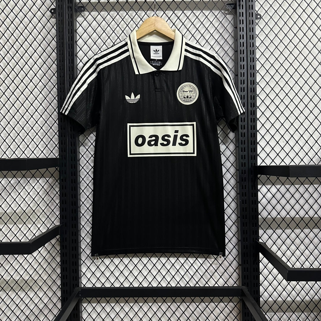Camiseta negra Oasis, talla 25/26