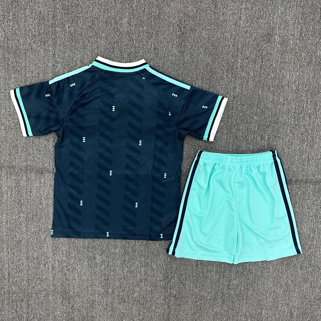 Conjunto infantil 25/26 Alemania para exteriores