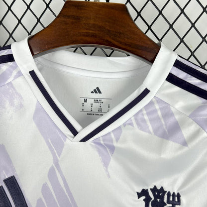 Camiseta de visitante del Manchester United 2025/26