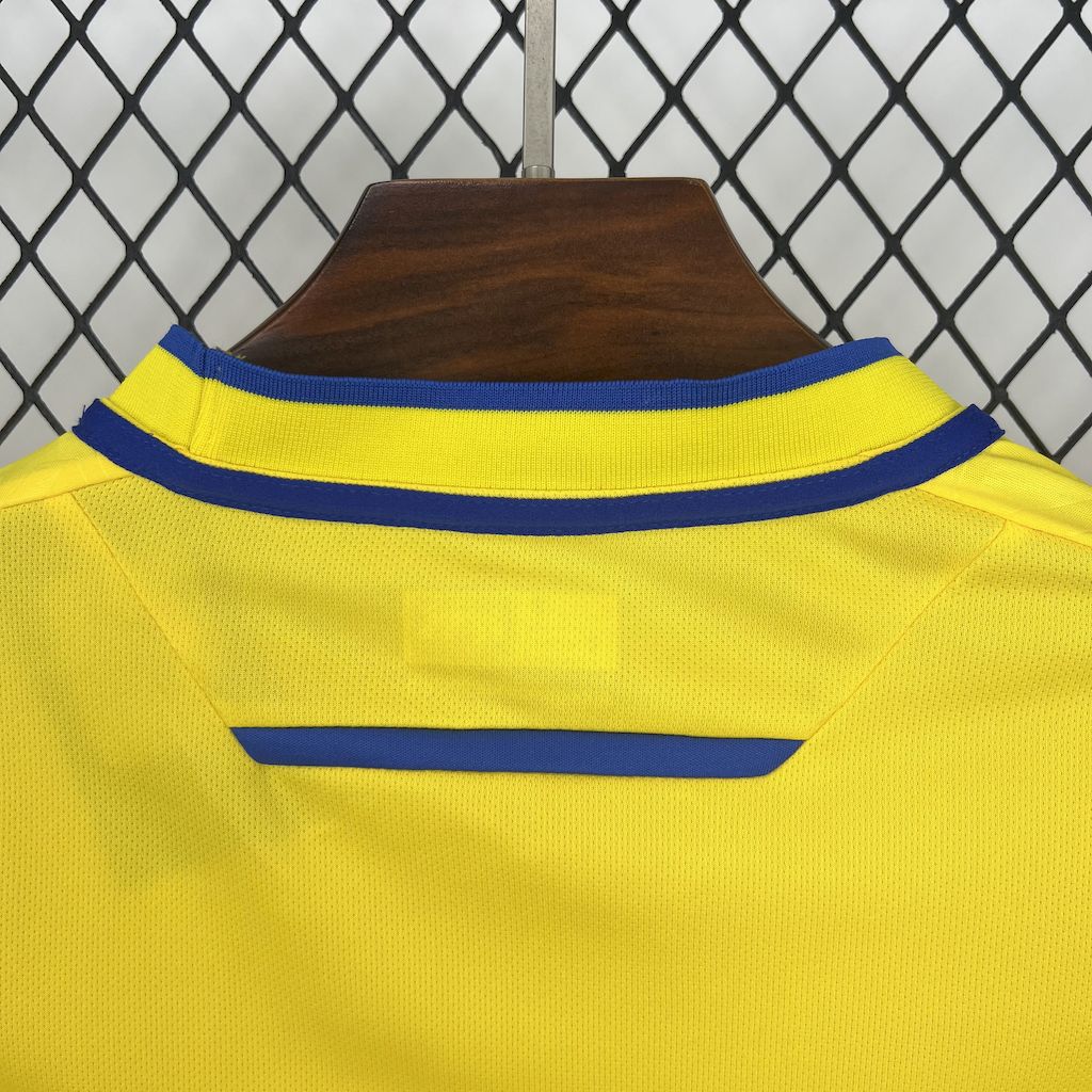 Camiseta local del Cádiz 2025/26