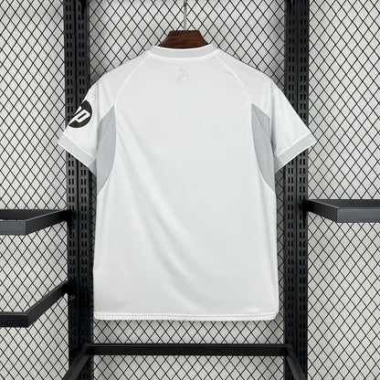 Camiseta del Real Madrid para la temporada 2025/26