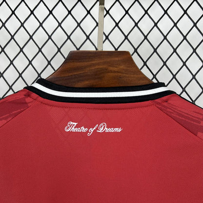 Camiseta local del Manchester United 2025/26