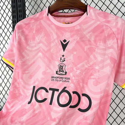 Tercera equipación del Bradford City A.F.C. para la temporada 2025/26