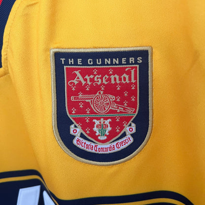 Camiseta retro de visitante del Arsenal de 1997