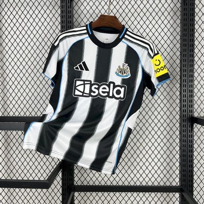 Camiseta local del Newcastle United 2025/26