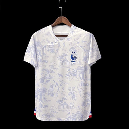 Equipación visitante de la selección francesa para el Mundial 2022-2023