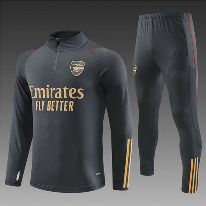 Conjunto gris del Arsenal 2023-2024