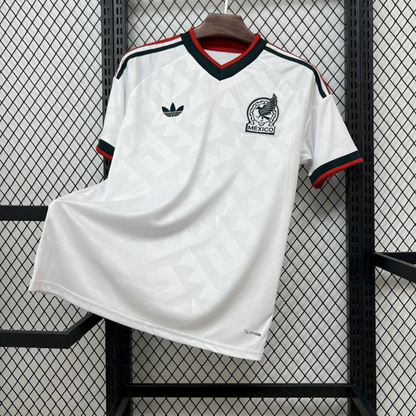 Camiseta de visitante de México 2025/26