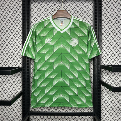 Camiseta retro de visitante de Alemania 1990
