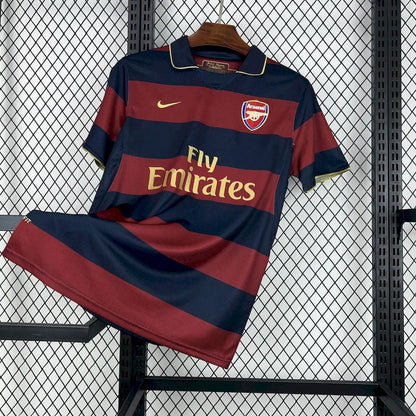Tercera equipación retro del Arsenal 2007/08