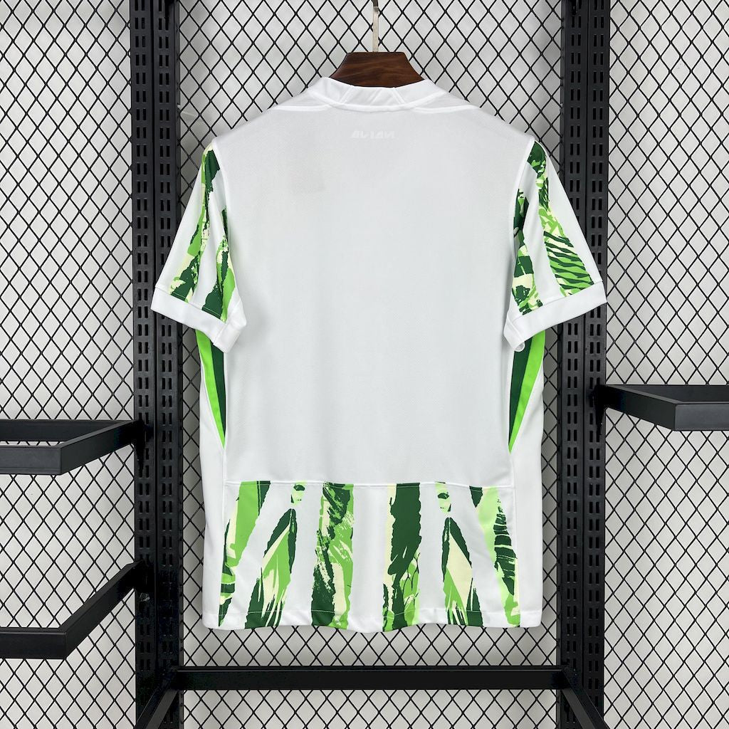 Equipación local de Nigeria para la Copa Africana de Naciones 2025