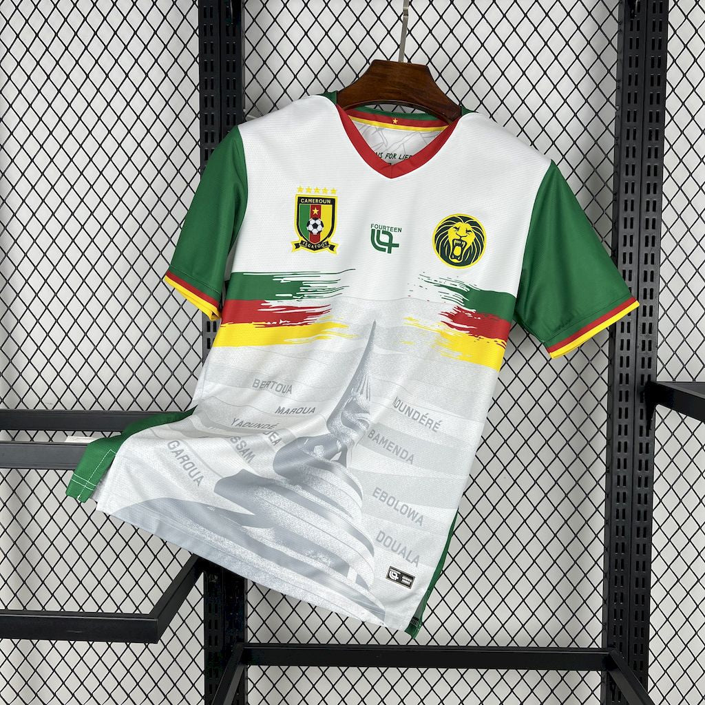 Tercera equipación de Camerún para la Copa Africana de Naciones 2025