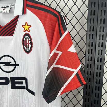 Camiseta retro de visitante del AC Milan 1997/98