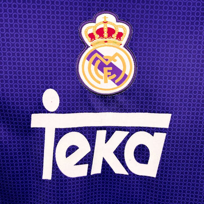 Camiseta retro de visitante del Real Madrid 1997/98
