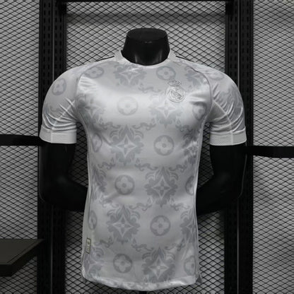 Camiseta especial de jugador del Real Madrid LV 25/26