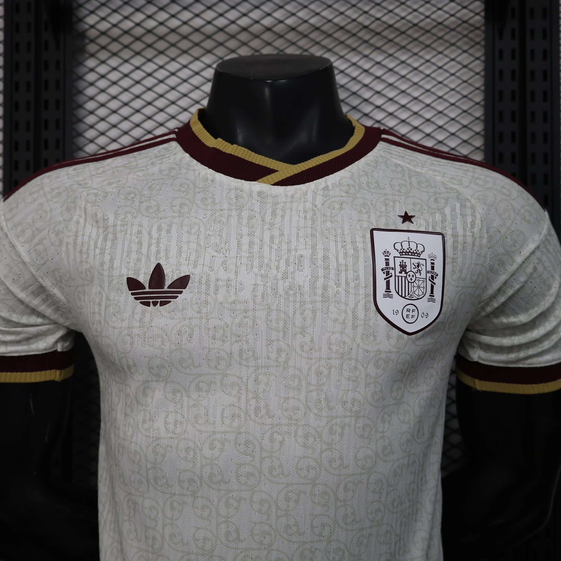 Equipación visitante de España para el Mundial 2026