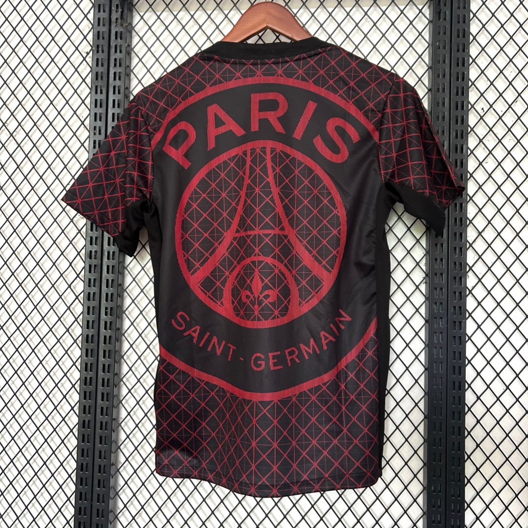 Camiseta roja especial del PSG, temporada 25/26