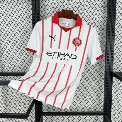 Camiseta local del Girona 2025/26