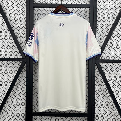 Tercera equipación del Aston Villa 2025/26
