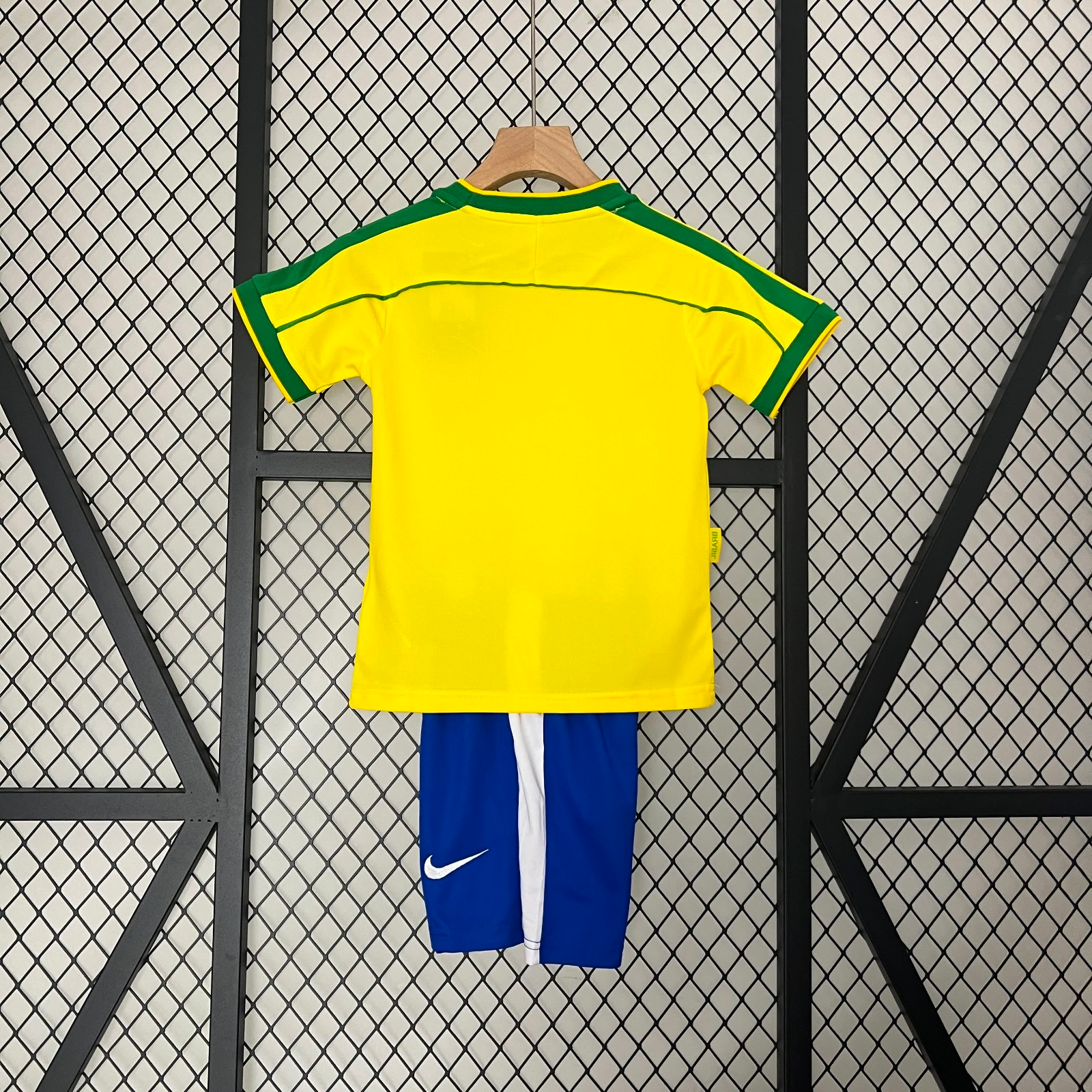 Conjunto infantil 24/25 Brasil